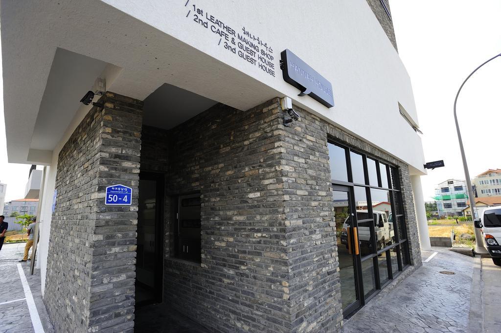 Hannah Guesthouse Jeju Bagian luar foto