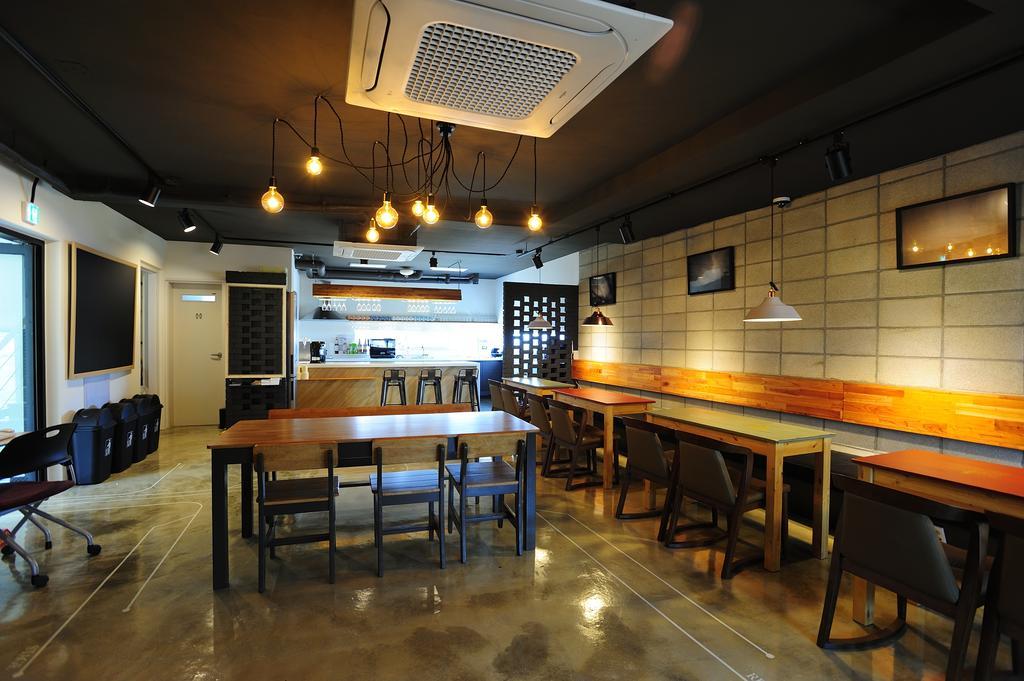 Hannah Guesthouse Jeju Bagian luar foto