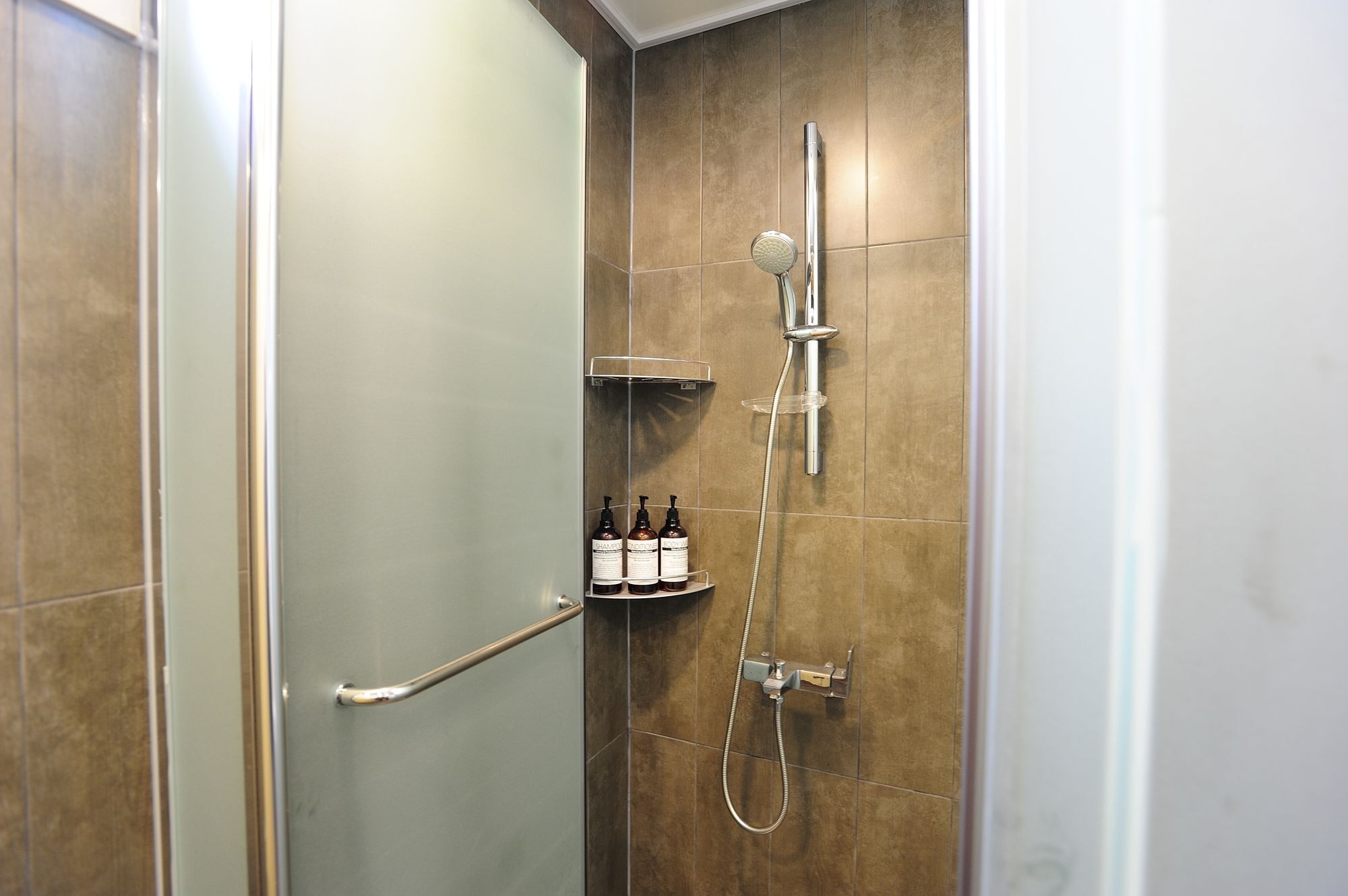 Hannah Guesthouse Jeju Bagian luar foto